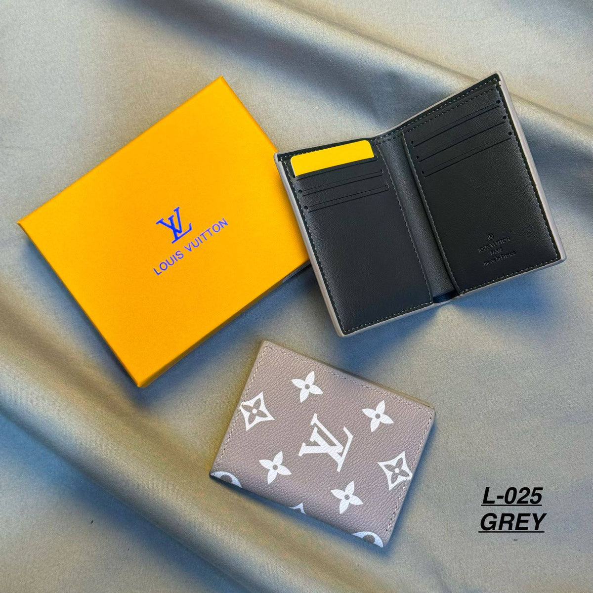 Wallets

Dior
Mont blanc
Fendi
Goyard
LV
Cartier
D&G

70 dhs🇦🇪🇦🇪

Zain182
♥️♥️♥️