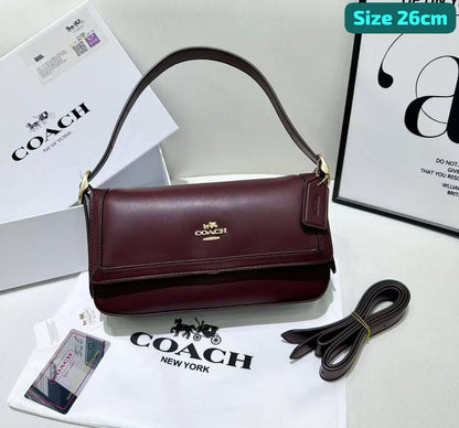 Coach

Good quality 

with boX
🎁🎁🎁

95 dhs❣️

Zain186
♥️♥️♥️