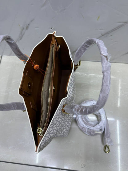 MK
110 dhs🇦🇪

Zain143
♥️♥️♥️