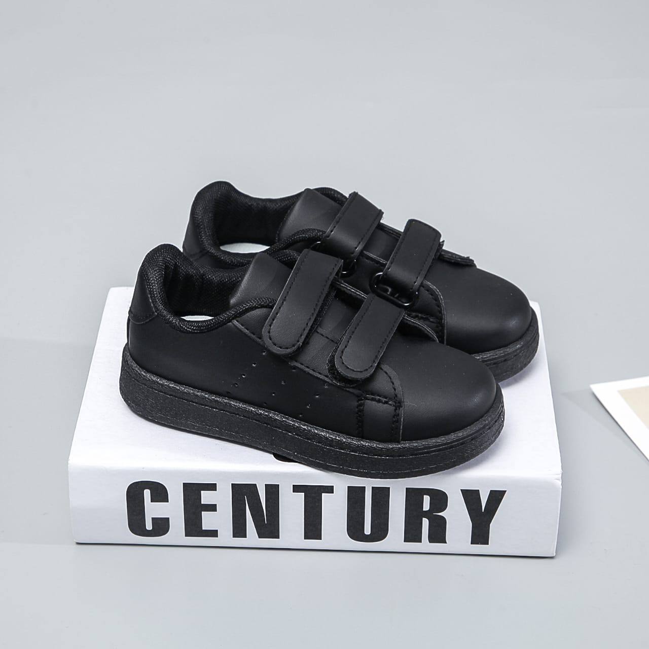 Adidas
Size 21to37
60 dhs🪙🌨️

Zain163
♥️♥️♥️