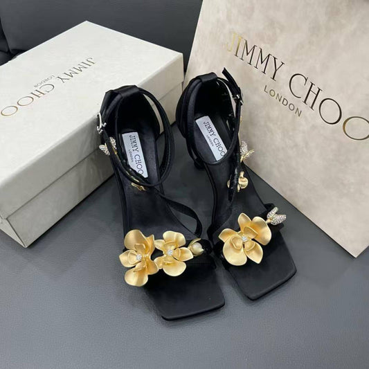 Jimmy choo
140 dhs✅
Size 36-42

Zain55
♥️♥️♥️