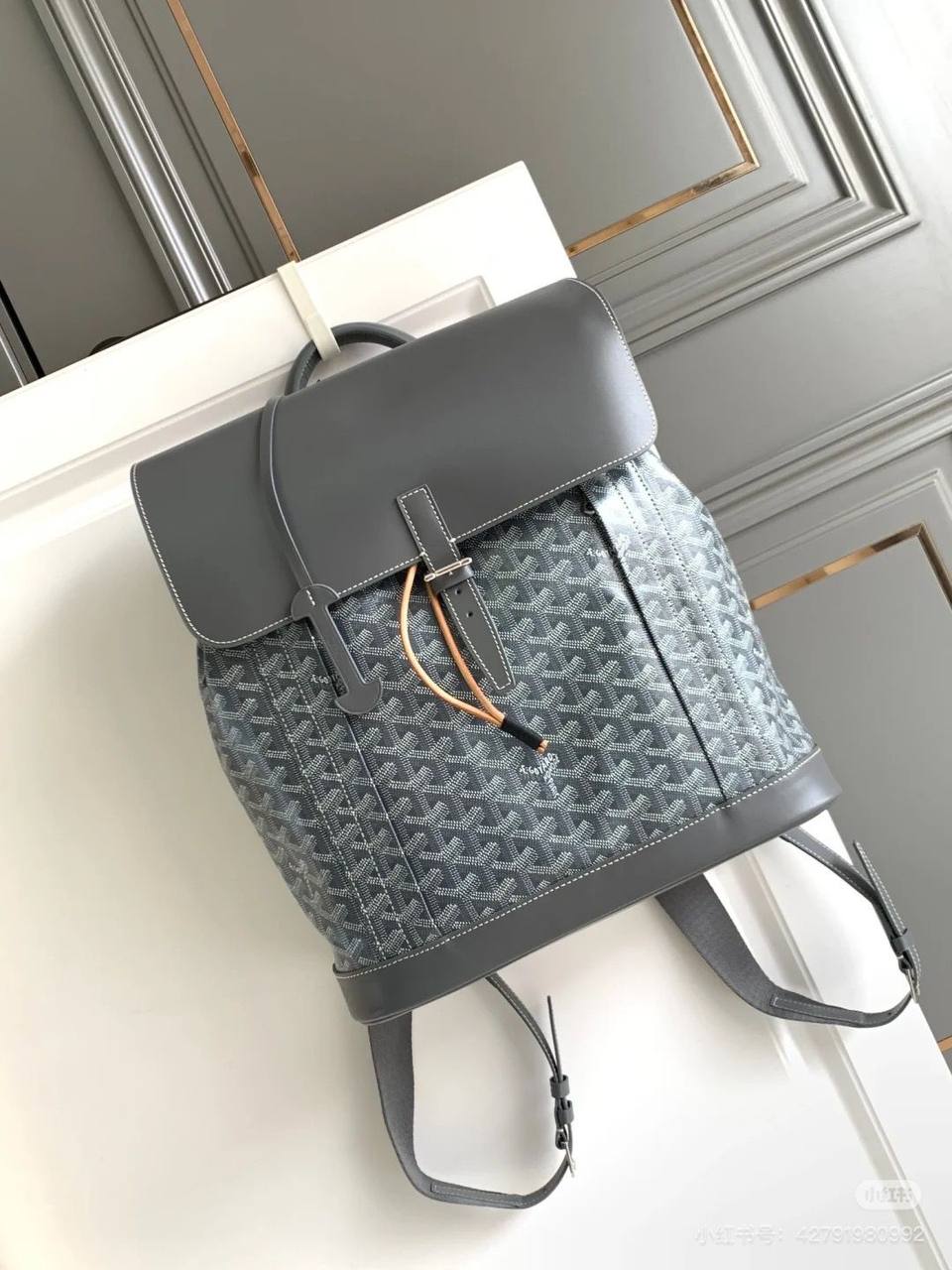 Goyard
High.   Quality  
450 dhs🪙🌨️

Zain131
♥️♥️♥️