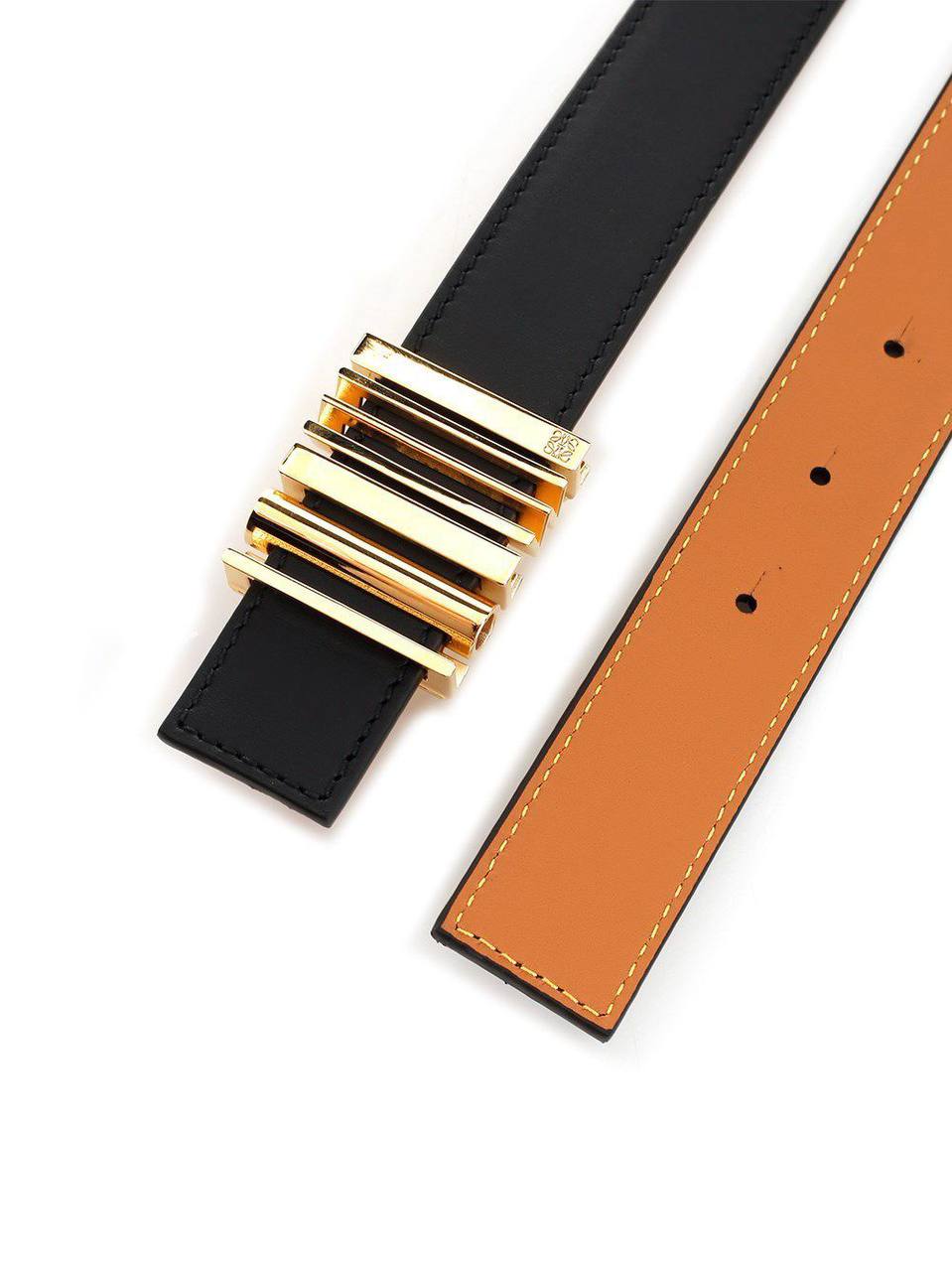 💜 LOEWE 💜
💜*Super master*💜
💜*2.8cm*💜
290 dhs💓

Zain281
♥️♥️♥️