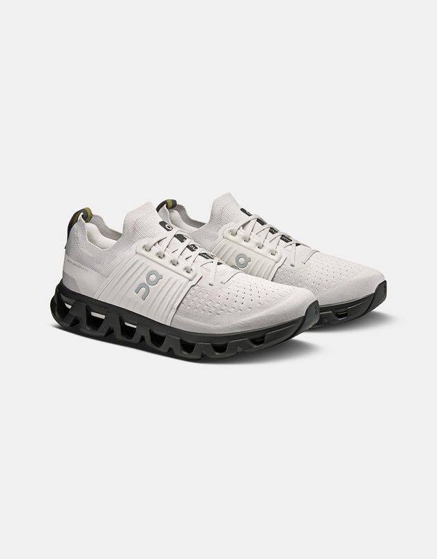 On Cloudswift 4 Wolf/Black 
36-45 AVAILABLE 🤩
220 dhs✅

Zain242
♥️♥️♥️