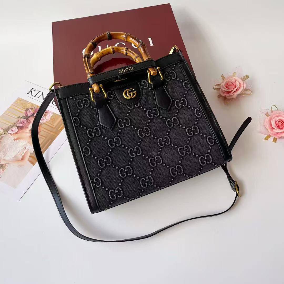 Gucci Master
280 dhs❣️

Zain153
♥️♥️♥️