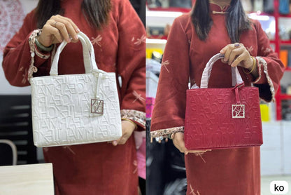 💖  Emporio Armani
1⃣️ First quality
Size: 23 * 19 cm
90 dhs🌺

Zain115
♥️♥️♥️