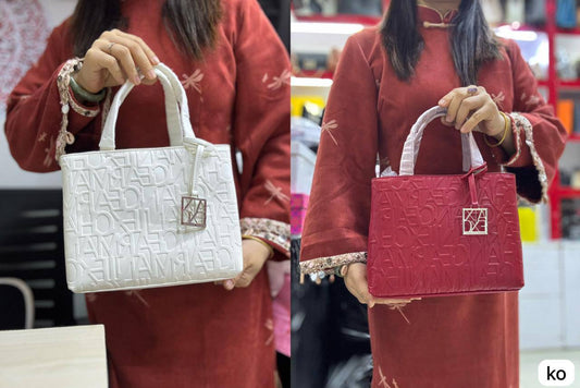 💖  Emporio Armani
1⃣️ First quality
Size: 23 * 19 cm
90 dhs🌺

Zain115
♥️♥️♥️