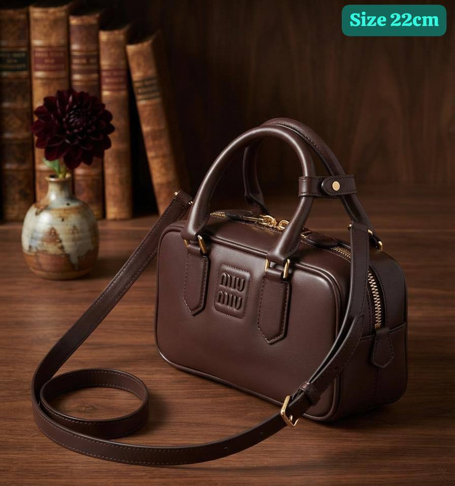 Miu miu

Good quality 

with box 
100 dhs🇦🇪🇦🇪

Zain186
♥️♥️♥️