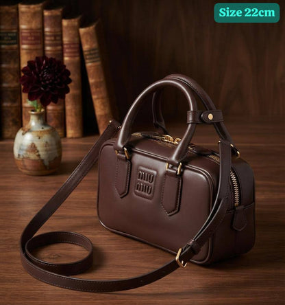 Miu miu

Good quality 

with box 
100 dhs🇦🇪🇦🇪

Zain186
♥️♥️♥️