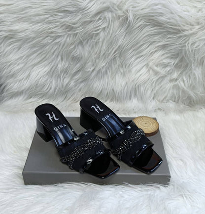 Gina 🌸
*master quality*🌸
*size: 36 to 42*🌸
280 dhs💓

Zain119
♥️♥️♥️