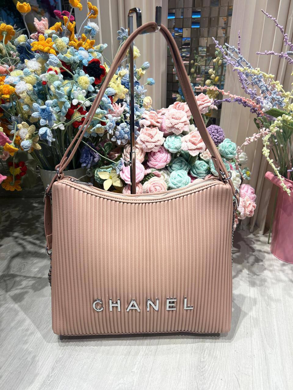 CHANEL 
110 dhs🇦🇪

Zain44
♥️♥️♥️