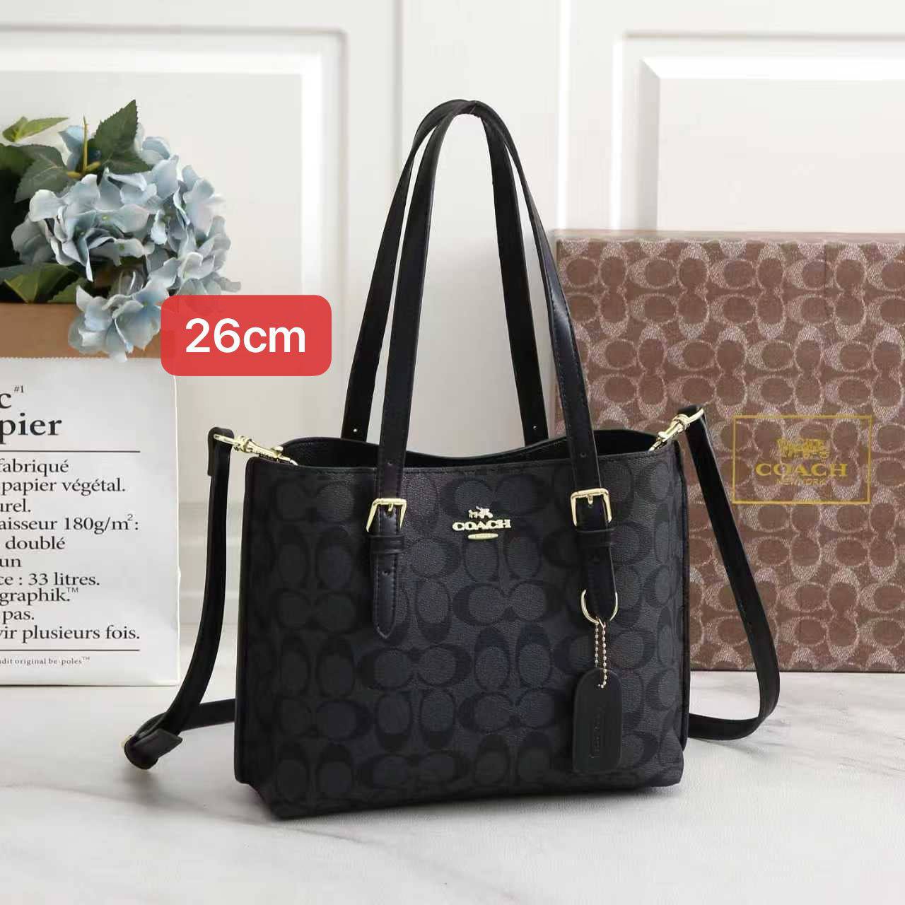 Coach
With box 🎁🎁🎁

110 dhs✅

Zain168
♥️♥️♥️