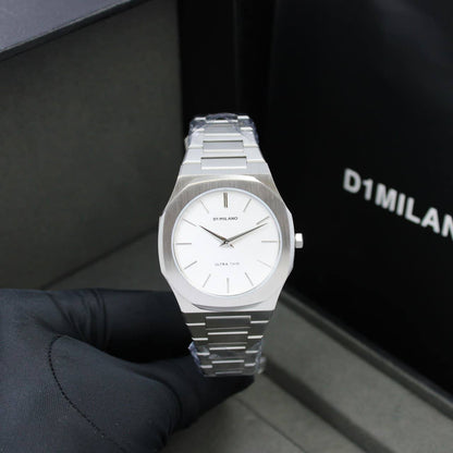 D1 MILANO ULTRA THIN MEN BATTERY

260 dhs🪙🌨️

Zain58
♥️♥️♥️