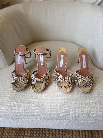Aquazzura
𝑨𝑨𝑨 𝑸𝑼𝑨𝑳𝑰𝑻𝒀
𝑺𝑰𝒁𝑬 {35 𝒕𝒐 42}
450 dhs✅

Zain81
♥️♥️♥️