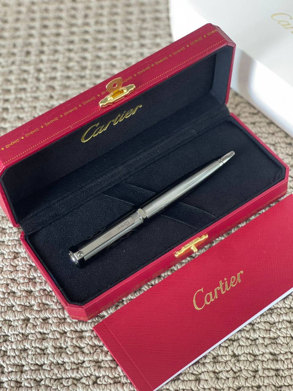 CARTIER
Pen ✍️*
*New Collection*
*Master Quality*
190 dhs✅

Zain179
♥️♥️♥️