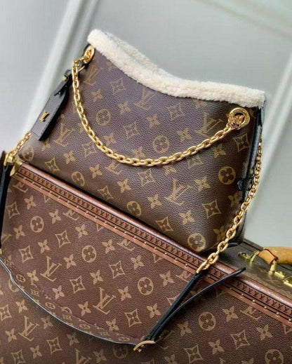 LV
Master
Good Quality 
260 dhs✅

Zain131
♥️♥️♥️