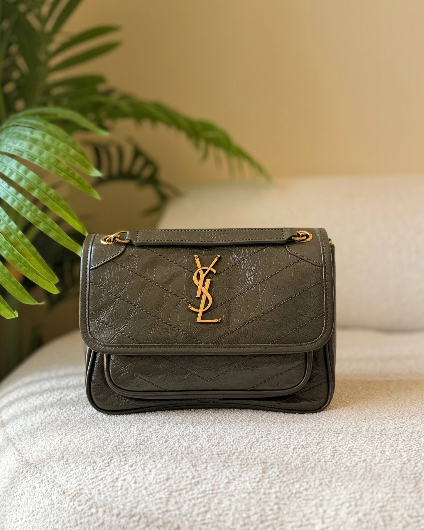 YSL - CHANEL     
           🦋💝
 🦋Available now 🩵💫
For Price 👇 WhatsApp✅
0568585901 
0507557372
0552275751 Owner Zain 👌

Zain246
♥️♥️♥️