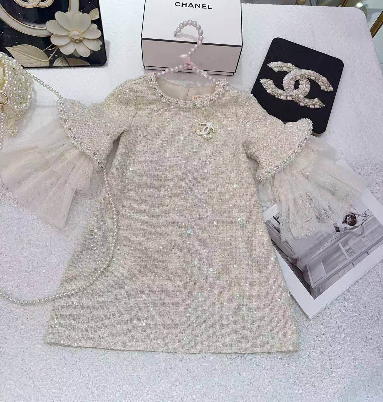 Chanel
2-10y 
190 dhs🪙💕

Zain151
♥️♥️♥️