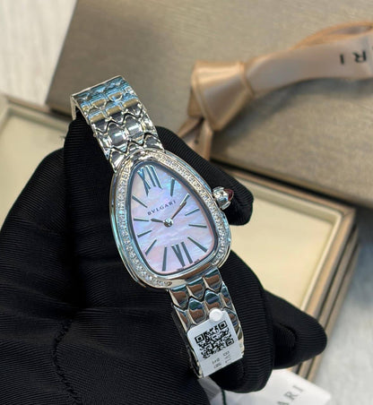 Bvlgari watch for ladies 
good quality 
270 dhs❣️

Zain59
♥️♥️♥️