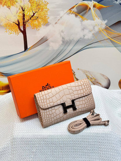 HERMES

best quality 
with box
90 dhs🇦🇪🇦🇪

size20CM

Zain290
♥️♥️♥️