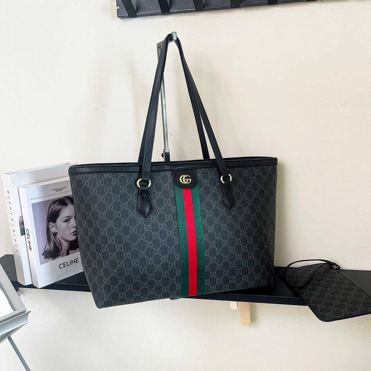 Gucci
43cm
80 dhs✅

Zain219
♥️♥️♥️