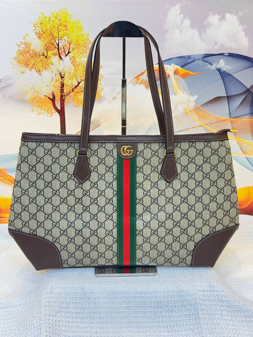 Gucci 

Best quality 

95 dhs✅

size 48 cm

Zain290
♥️♥️♥️
