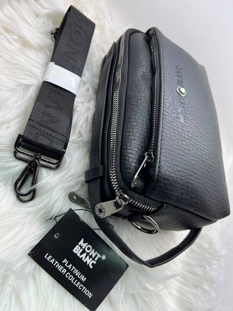 Unisex Bags
80 dhs✅

Zain182
♥️♥️♥️