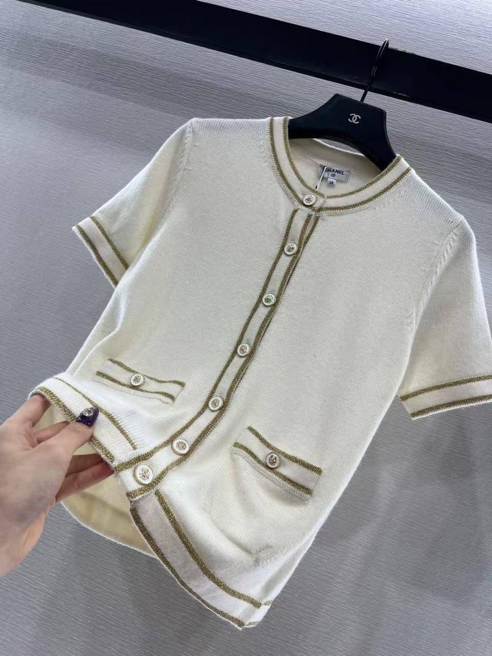 *New collections*                                                
CHANEL
*Super Master quality*
*Sizes: S M L* 
300 dhs✅

Zain308
♥️♥️♥️