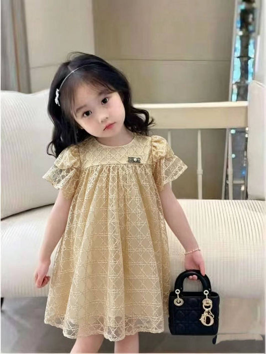 Dior
1-12y 
140 dhs✅

Zain151
♥️♥️♥️