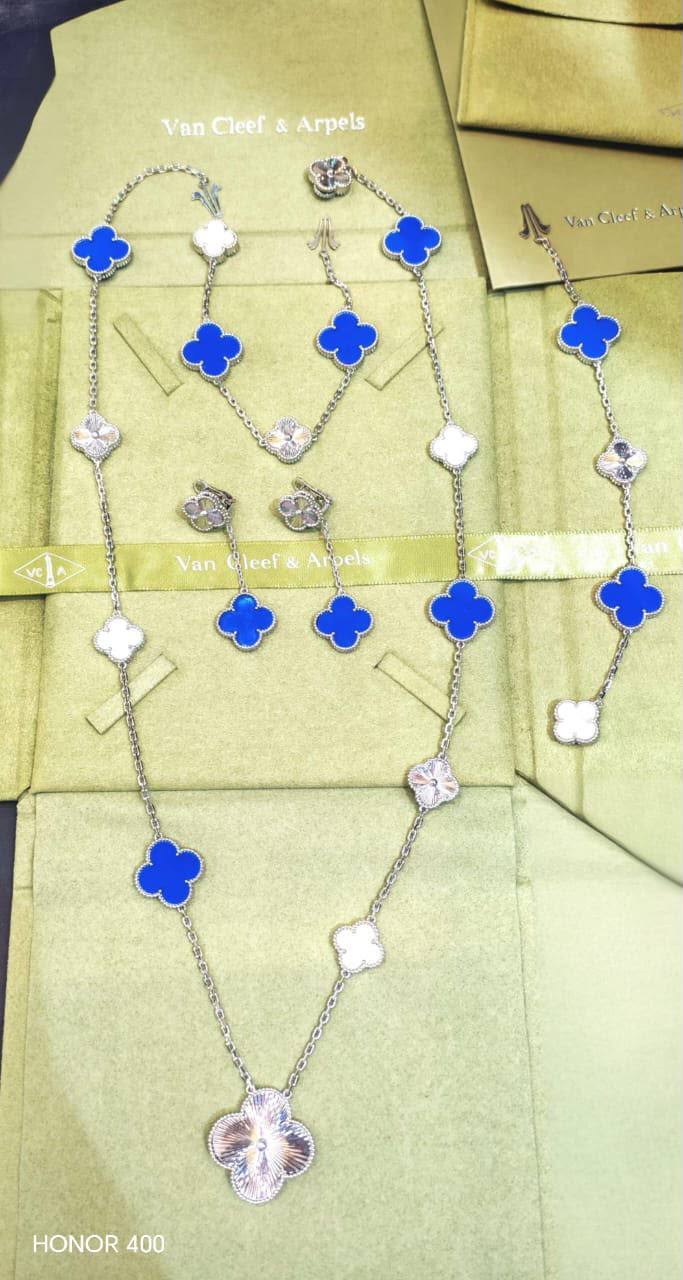 Vca set

280 dhs

Zain122
♥️♥️♥️