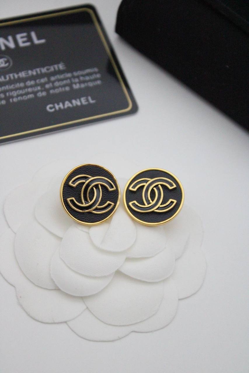 Master earrings

60 dhs 

Zain122
♥️♥️♥️