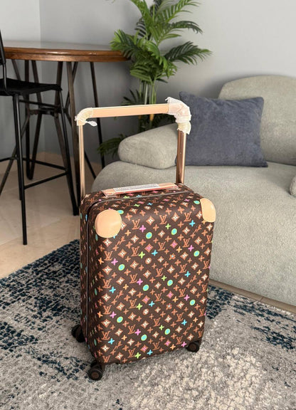 LV Travel Bags
Super Master 
For Price 👇 WTSP Text Zain 0568585901

Zain246
♥️♥️♥️