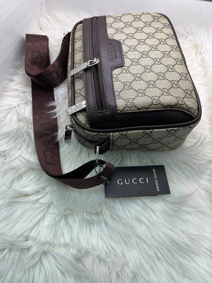 Unisex Bags
80 dhs✅

Zain182
♥️♥️♥️