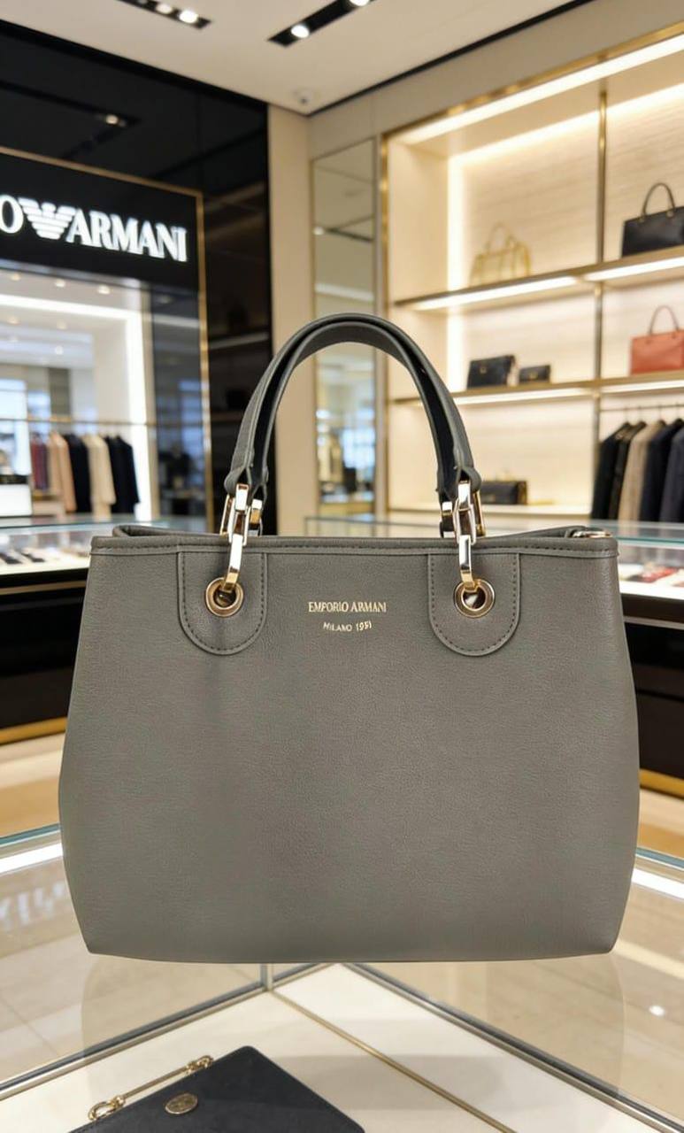 Armani
120 dhs✅

Zain07
♥️♥️♥️