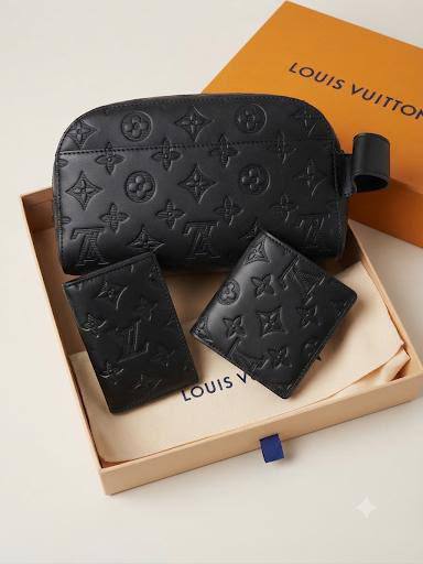 NEW CAME
POUCH & WALLET SET
GOOD QUALITY
110 dhs🇦🇪🇦🇪

Zain40
♥️♥️♥️