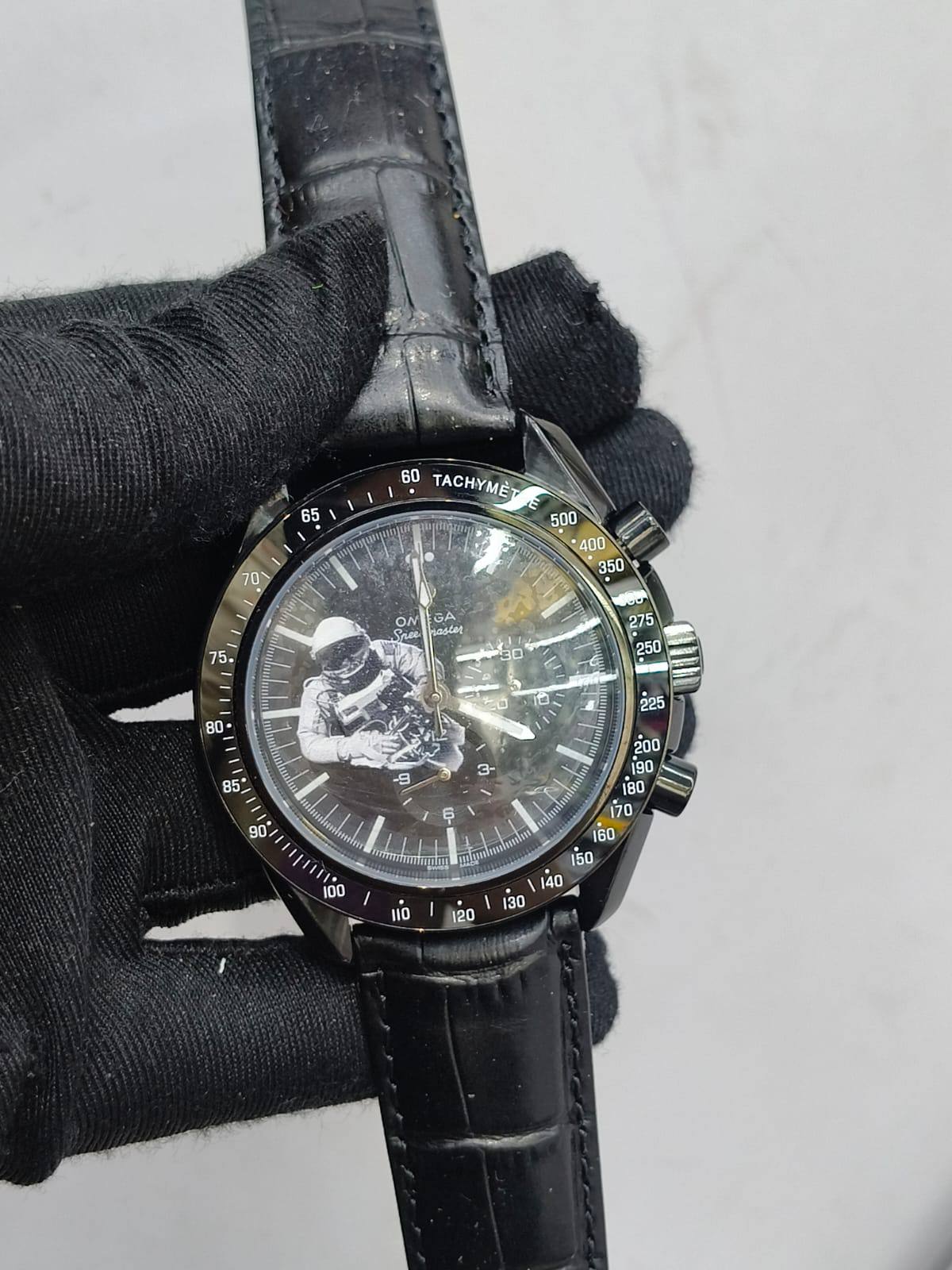 Omega 
for mens
320 dhs✅

Zain25
♥️♥️♥️
