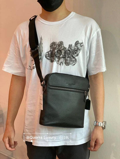 COACH 
SLING BAG 

RESTOCK UNISEX 

GOOD QUALITY 
80 dhs🇦🇪🇦🇪

Zain295
Zain17
♥️♥️♥️