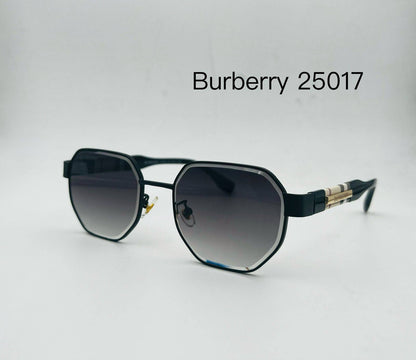 Sunglasses 🕶️ 
Good quality 💯 
Master box 🗃️ 
50 dhs💓

Zain273
♥️♥️♥️