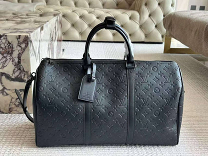 Chanel - LV - YSL
Master Bags++++
For Price 👇 WTSP Text Zain 0568585901

Zain10
♥️♥️♥️