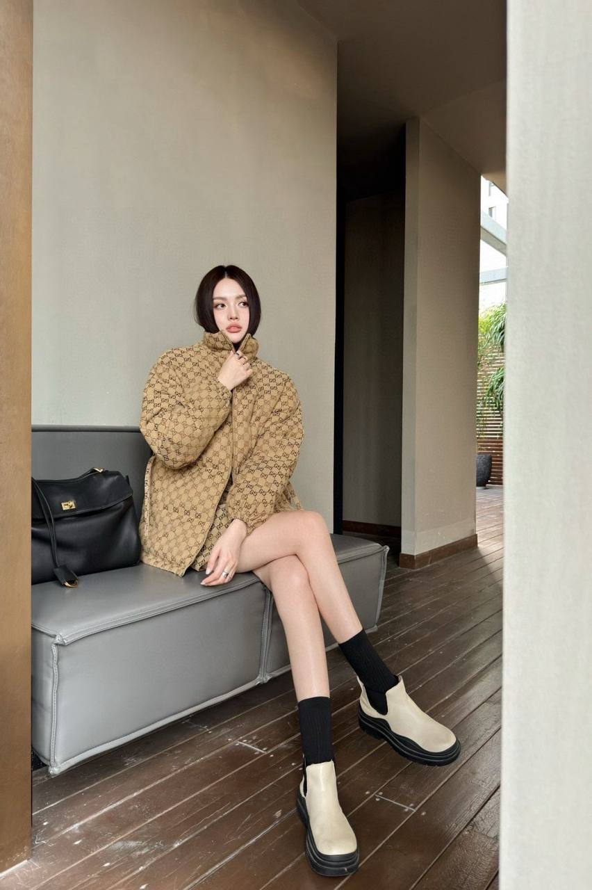 *New collections    
330 dhs🪙🌺
*good  quality  ♥️♥️
*Sizes:S M L xl* 
*AVAILABLE NOW*

Zain231
♥️♥️♥️