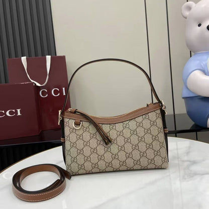 Gucci
90 dhs💓
with box

Zain38
♥️♥️♥️