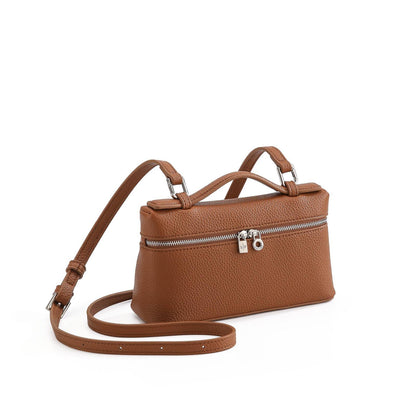 LORO PIANA

Best quality 
with box

85 dhs🇦🇪🇦🇪

size 19CM

Zain290
♥️♥️♥️