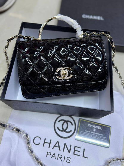 💗 Chanel 24P
1️⃣ First quality +🎁
Size : 22 * 16 * 7 cm
80 dhs✅
with box 🎁

Zain115