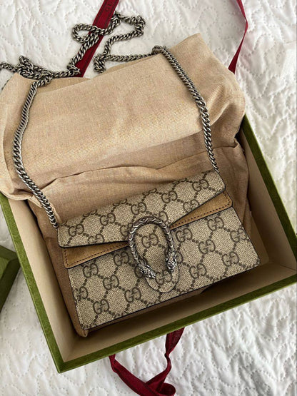 Gucci
70 dhs🇦🇪
With box

Zain219
💓💓💓