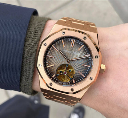 Ap watch for men good quality automatic 
350 dhs❤️💚❤️❤️

Zain59
♥️♥️♥️