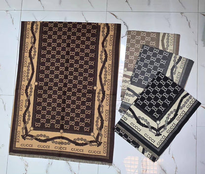 Scarf
40 dhs✅

Zain232
♥️♥️♥️