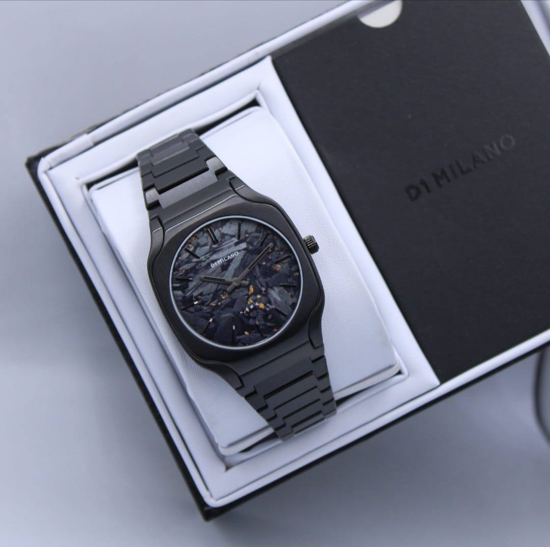 D1 milano watch for men good quality 
270 dhs🪙💕

Zain59
♥️♥️♥️