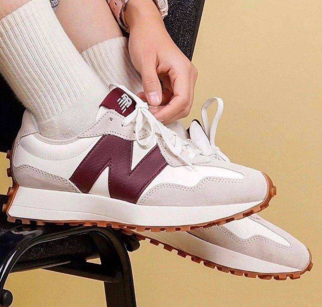 New Balance 327 trainers ‘OFF WHITE/BURGUNDY’🤍♥️
36-45 AVAILABLE 🤩
170 dhs🪙🌨️

Zain242
♥️♥️♥️