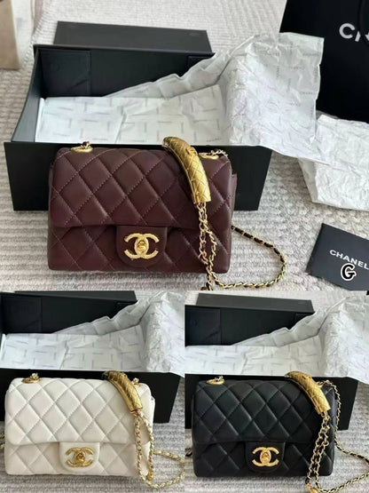 Chanel
110 dhs✅

Zain35
♥️♥️♥️