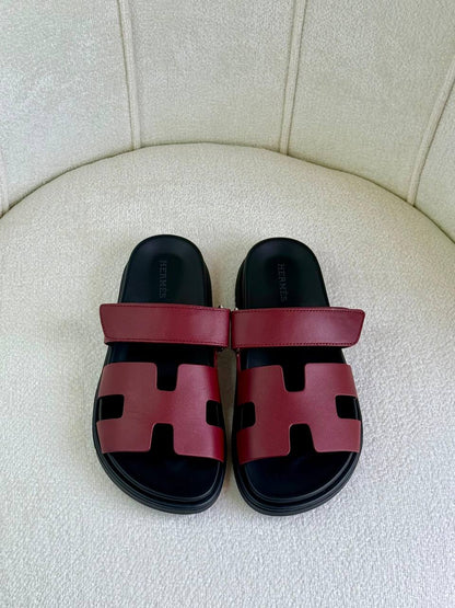 Hermes
Super *AAA* *+* Quality 💯 
With original packing🎁🎁
SIZE:36and42
Available now
450 dhs💓

Zain309
♥️♥️♥️